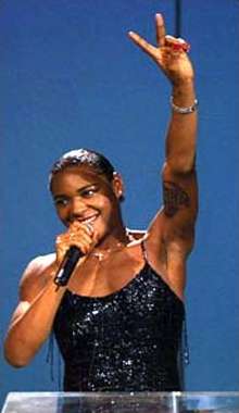 Sonique at  Brit Awards 2001 / acceptance speech