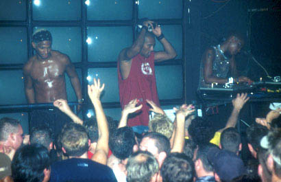 Sonique @ The Complex